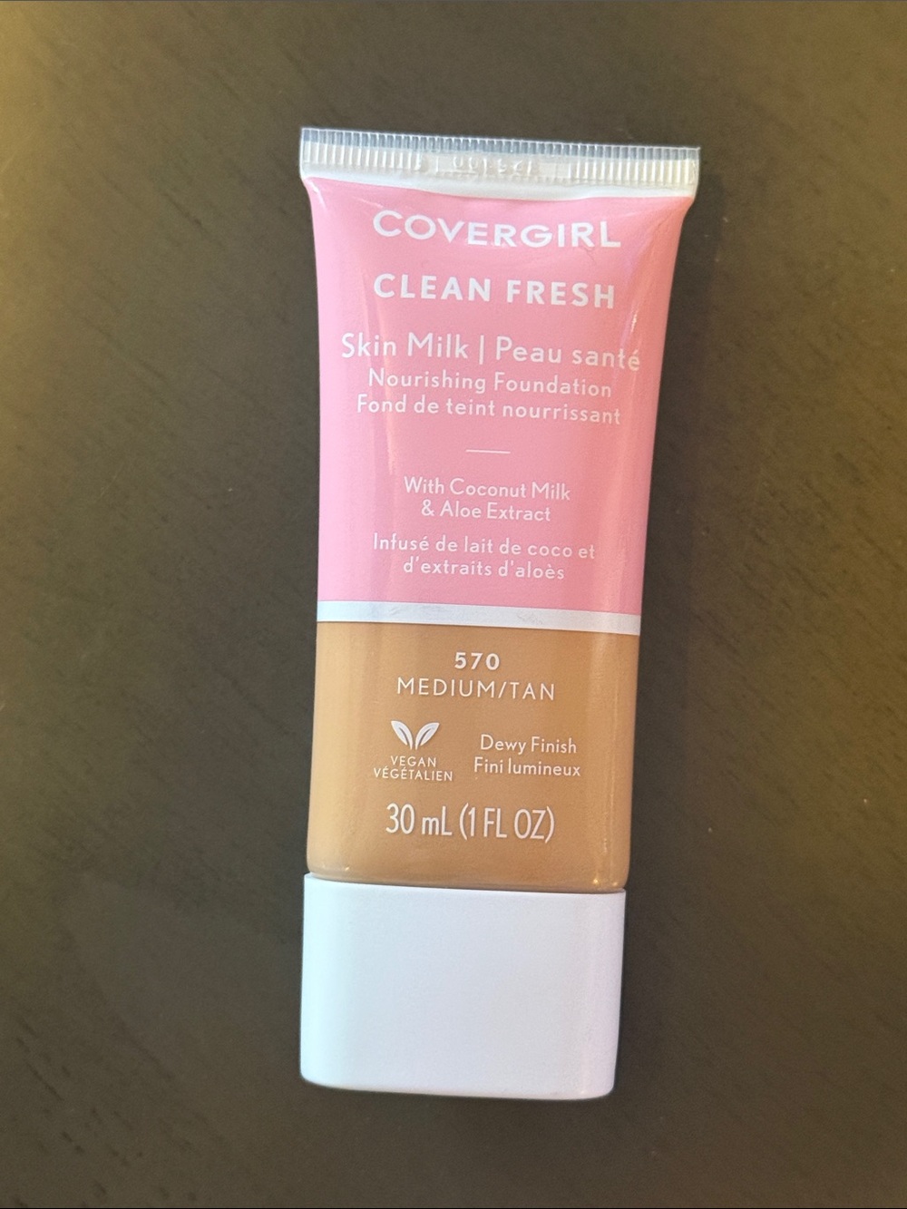 🌻 Covergirl Clean Fresh Skin Milk Nourishing Foundation in 570 Medium/Tan NWT